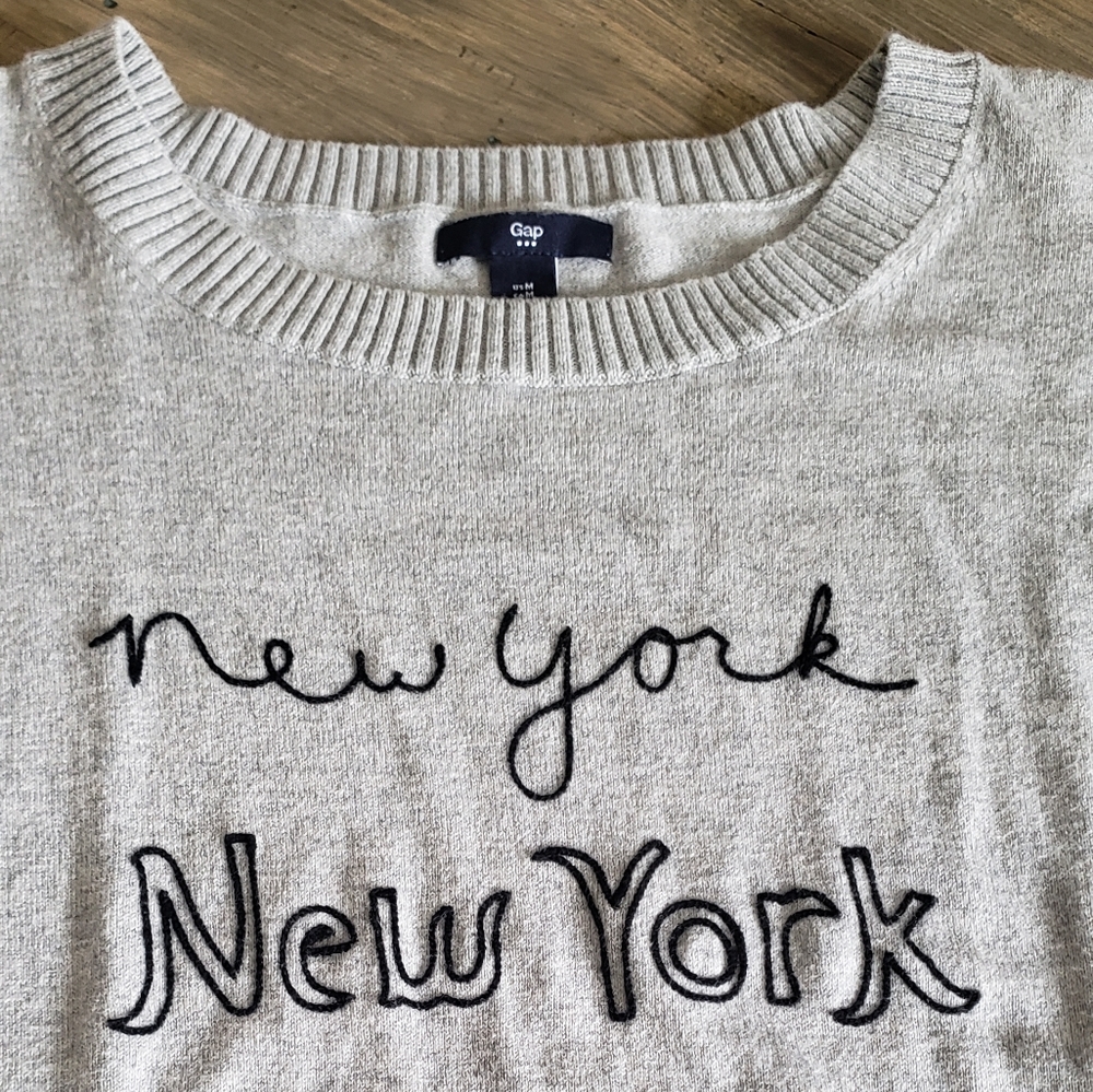 Sweater - Picture 2 of 4